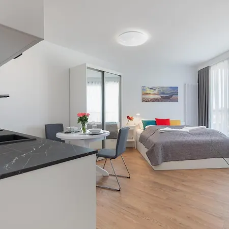 Mazowiecka By The Sea By Renters *