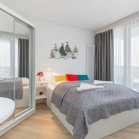 Mazowiecka By The Sea By Renters Apartment