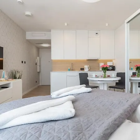 Mazowiecka By The Sea By Renters *